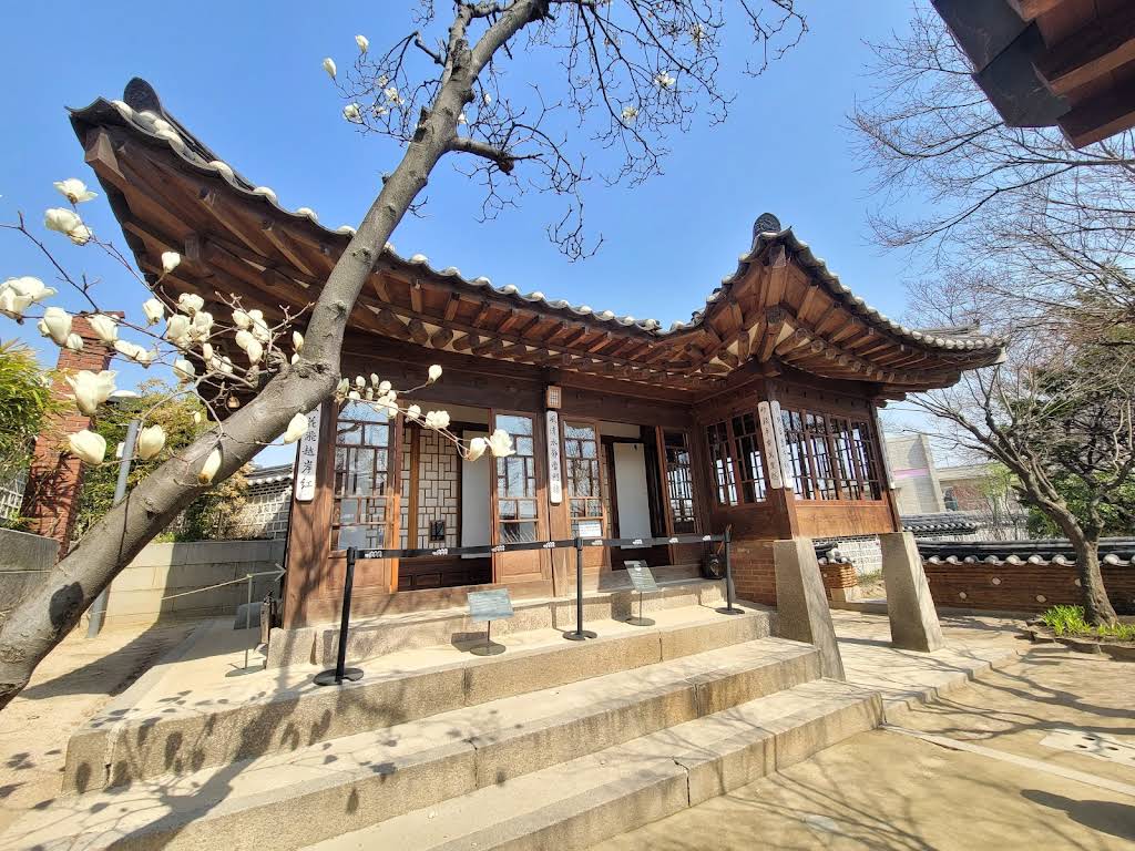 Baek In-je House